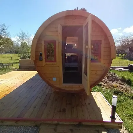 Camping Les D'herande - Le Millesime Foucheres